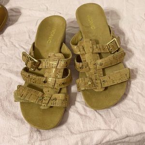 Vionic Corkscrew sandals/wedges BRAND NEW